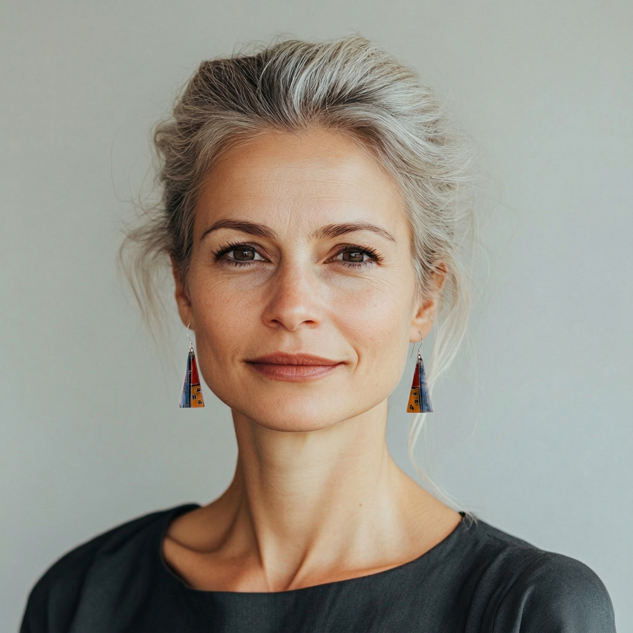 Künsthaus Triangle Earrings